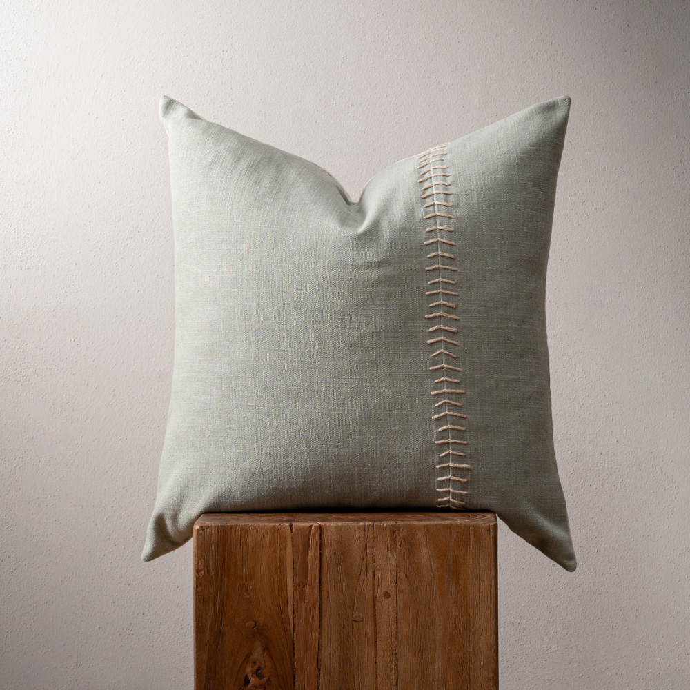 Retreat mile duck feather scatter