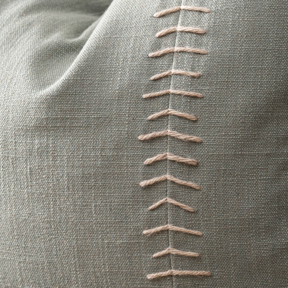 Retreat mile duck feather scatter