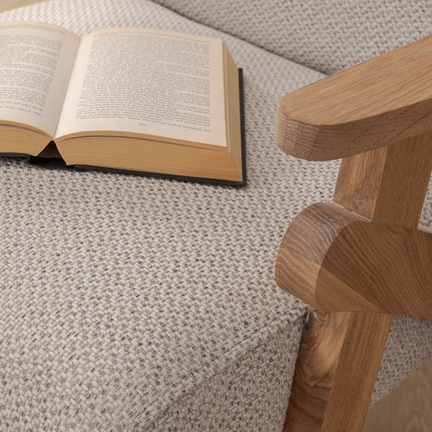 Gariep Armchair-Fabric Oats-Oak Smoke