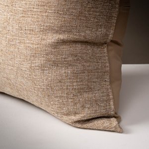 Cos Tortilla Duck Feather Scatter