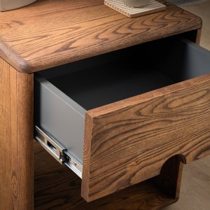 Linden Pedestal